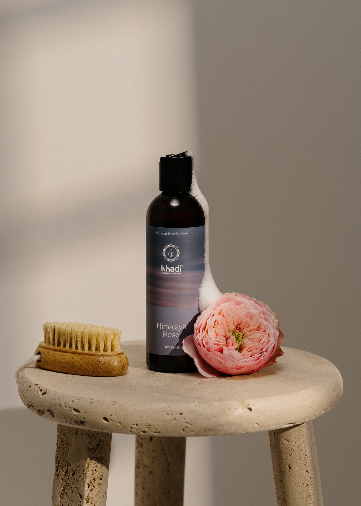 Photo gel douche - khadi Ayurveda Everyday - rose - fond blanc 