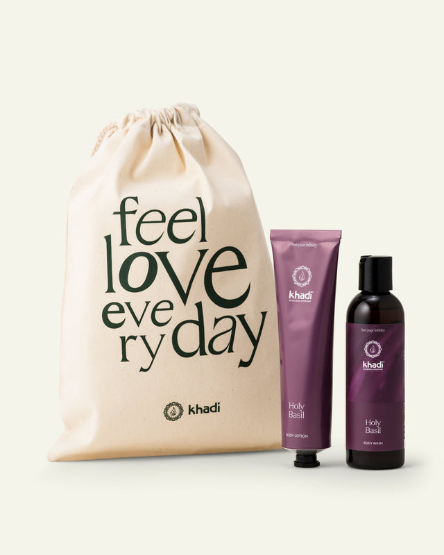 khadi Ayurveda Every day - photo produit Kit Holy Basil pochette beauté 