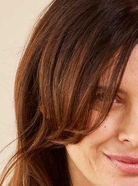 Image de haare-model, représentation des soins capillaires khadi