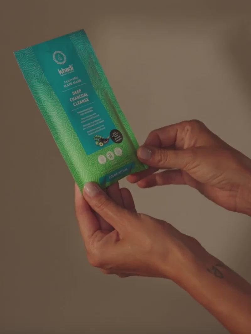 Video von Khadi Deep Coral Mask