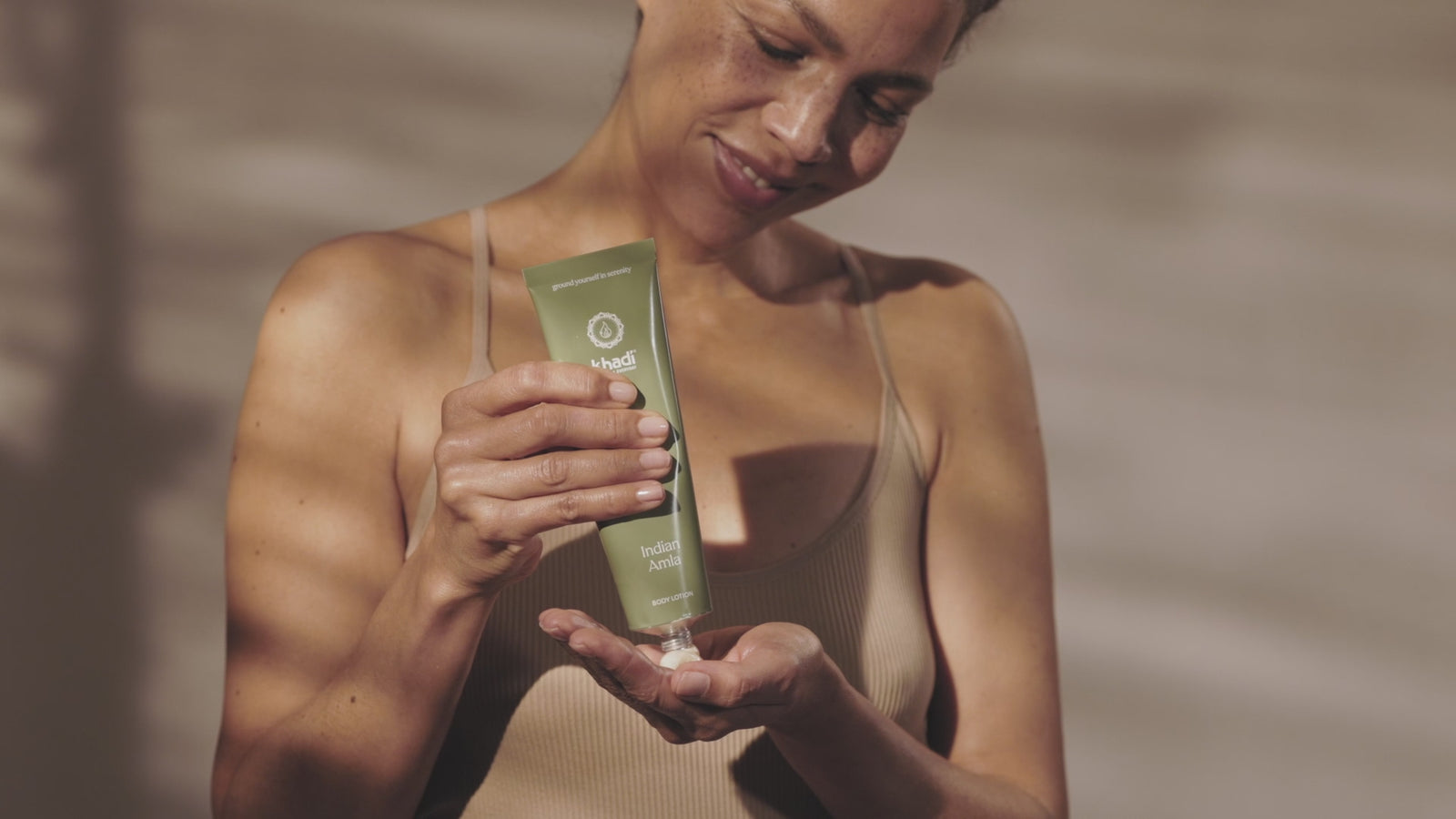 Vidéo promotionnelle de la Lotion pour le corps Indian Amla – khadi Ayurveda Everyday